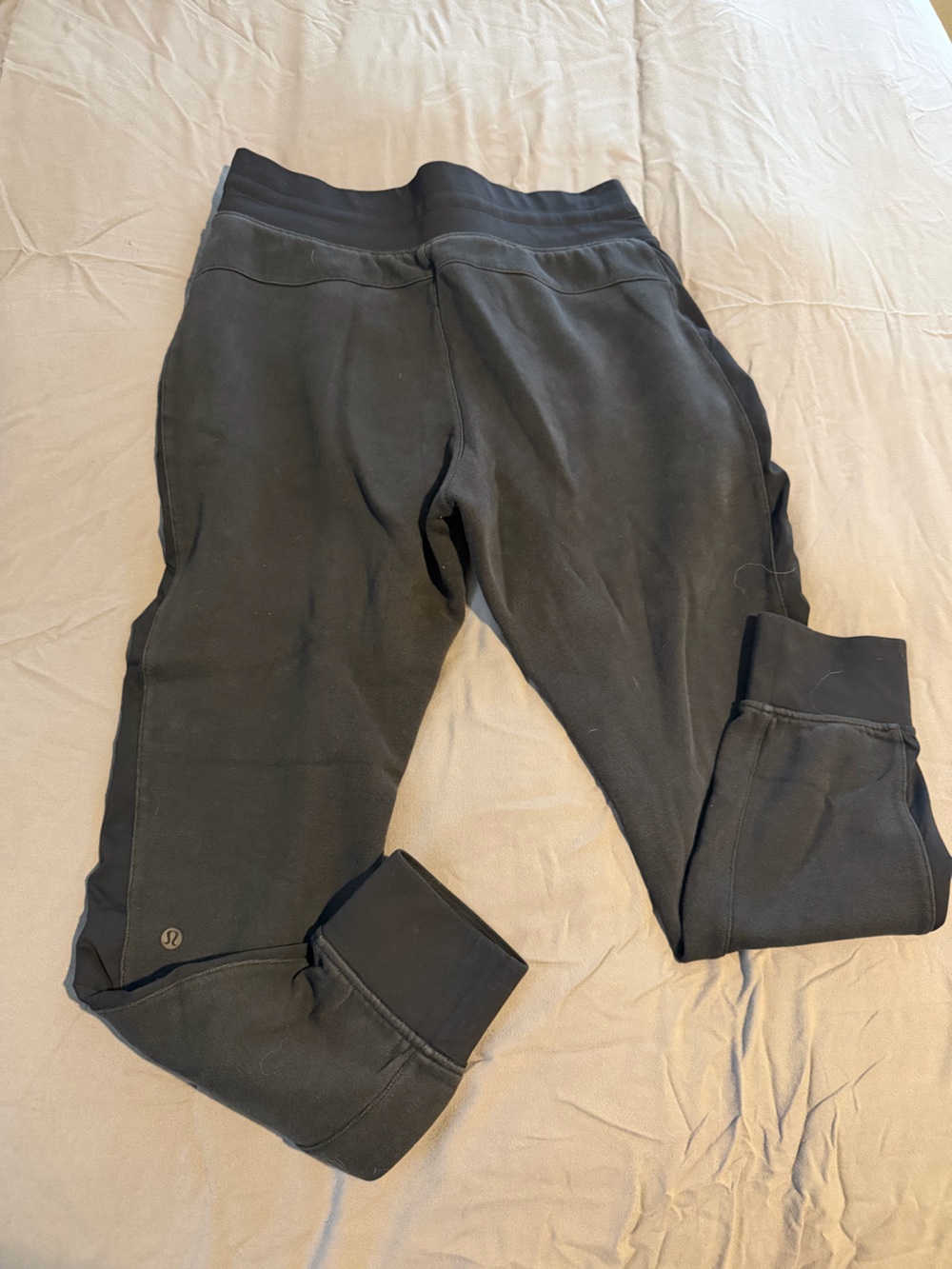 Lululemon Sweats - Picture 2 of 3